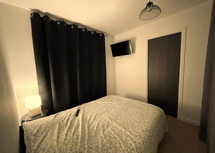 아파트 2 Pieces Cosy Avec Parking Prive 캉